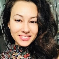 UkranianGirfriend's Offline Chat Room