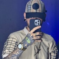 tattooedsmoker777 webcam model