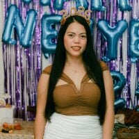 xxyummieexx2025 webcam