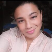 Zara_Hermosa's Offline Chat Room