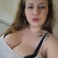 BigTitsTillyXLive Webcam