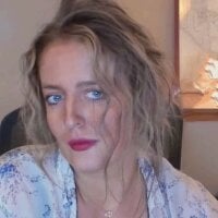 dizzymslizzy's Offline Chat Room