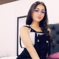 Emily_miller8's Offline Chat Room