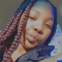 Thickmama1104's Offline Chat Room