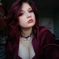 LisaPope's Avatar Pic