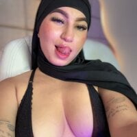 Raniiiaa webcam model