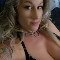 Tatted_Hotties' Offline Chat Room
