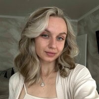 AdeleEverhart webcam model