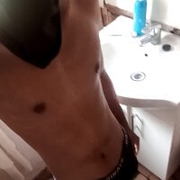 Neoboy36Live Webcam