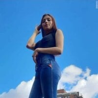 Laura_madinson's Offline Chat Room