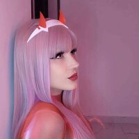 milkyousonic Adlı Modelin Çevrimdışı Sohbet Odası