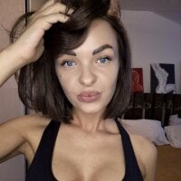 Ava_Carterr