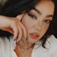 Leona_savage_'s Offline Chat Room