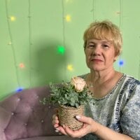 Lacey_Lavender webcam