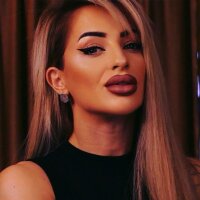 MissEmaDivine's Avatar Pic