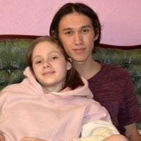 robert_nd_alice Adlı Modelin Çevrimdışı Sohbet Odası