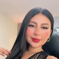 Roxy_luck's Avatar Pic