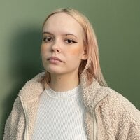 MeIanieLaurln Offline chatroom