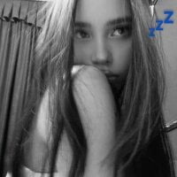 LauraMystiq webcam model