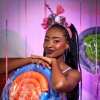 dalilaqueen webcam model