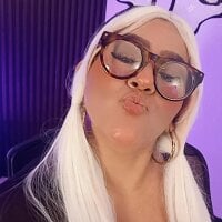 Aliyahsstone webcam model