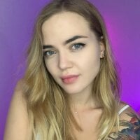 Masha4You's Offline Chat Room