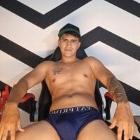 AlexxGray22 Offline chatroom