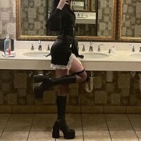 naiomiviper's Offline Chat Room