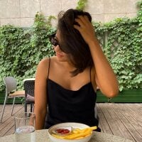 asian_cute11's Offline Chat Room