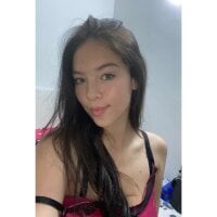 Miacrystal_ fully nude on webcam for live porn video chat