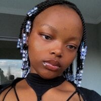BlueIvyMinnie03Live Webcam