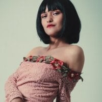 evalouisex Adlı Modelin Çevrimdışı Sohbet Odası