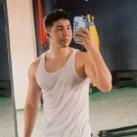 Hankdangler Adlı Modelin Çevrimdışı Sohbet Odası