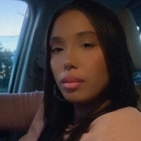 gina_xo_marie Adlı Modelin Çevrimdışı Sohbet Odası