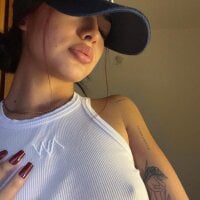Shatta__ch webcam model