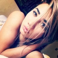 Sportygirlxsn Offline chat-huone