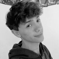 Tomy_Rox webcam model