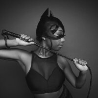 TheFlirtyFeline's Offline Chat Room