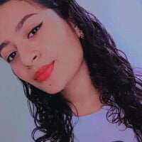 Dani_Nealy's Offline Chat Room