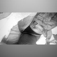 prettywet32 model avatar