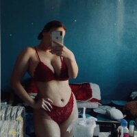 SERENITA1826 Adlı Modelin Çevrimdışı Sohbet Odası