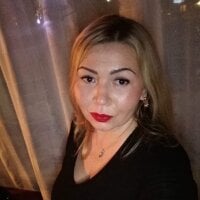 Chloe_Lo's Avatar Pic