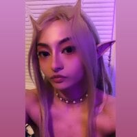 MoonEyedMika অফলাইন চ্যাট রুম