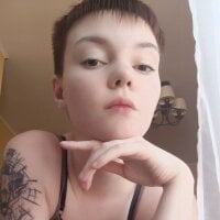 KrisNeal webcam model