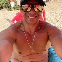 Sarasbuttboy's Avatar Pic