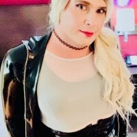 BetaBottomStacy webcam