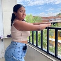 AlissonCurly_'s Avatar Pic