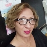 Mama_hot_08's Offline Chat Room