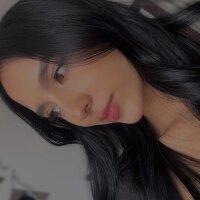Moonbrunette webcam
