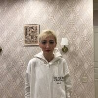 MeganBellss' Offline Chat Room